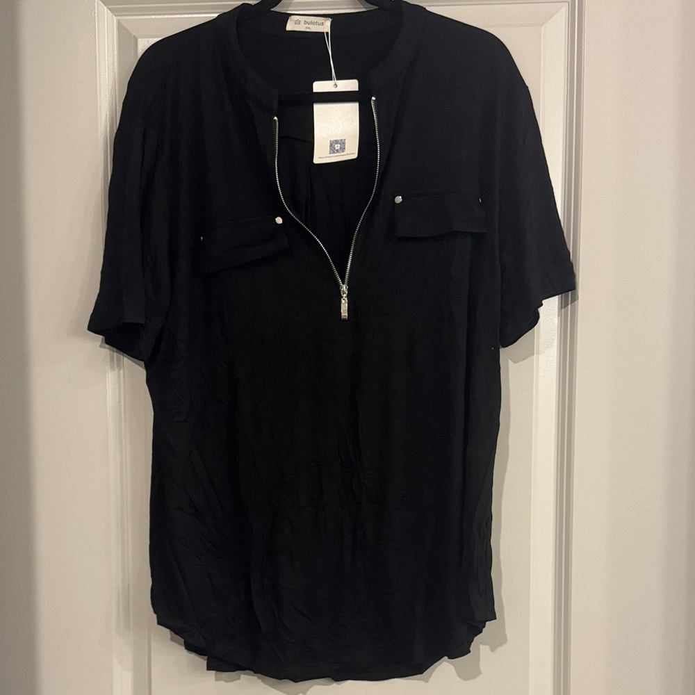 Black Zip-Front Short Sleeve Blouse